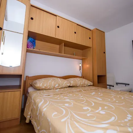 Apartman Marina-6 By Interhome *